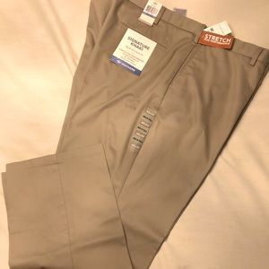 NWT Big & Tall- Dockers signature khaki’s